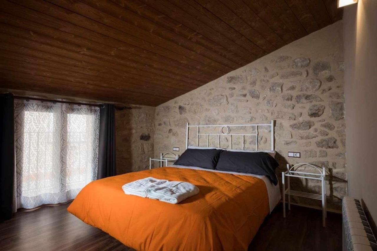 Casa Rural Lo Niu Caseras Exterior photo